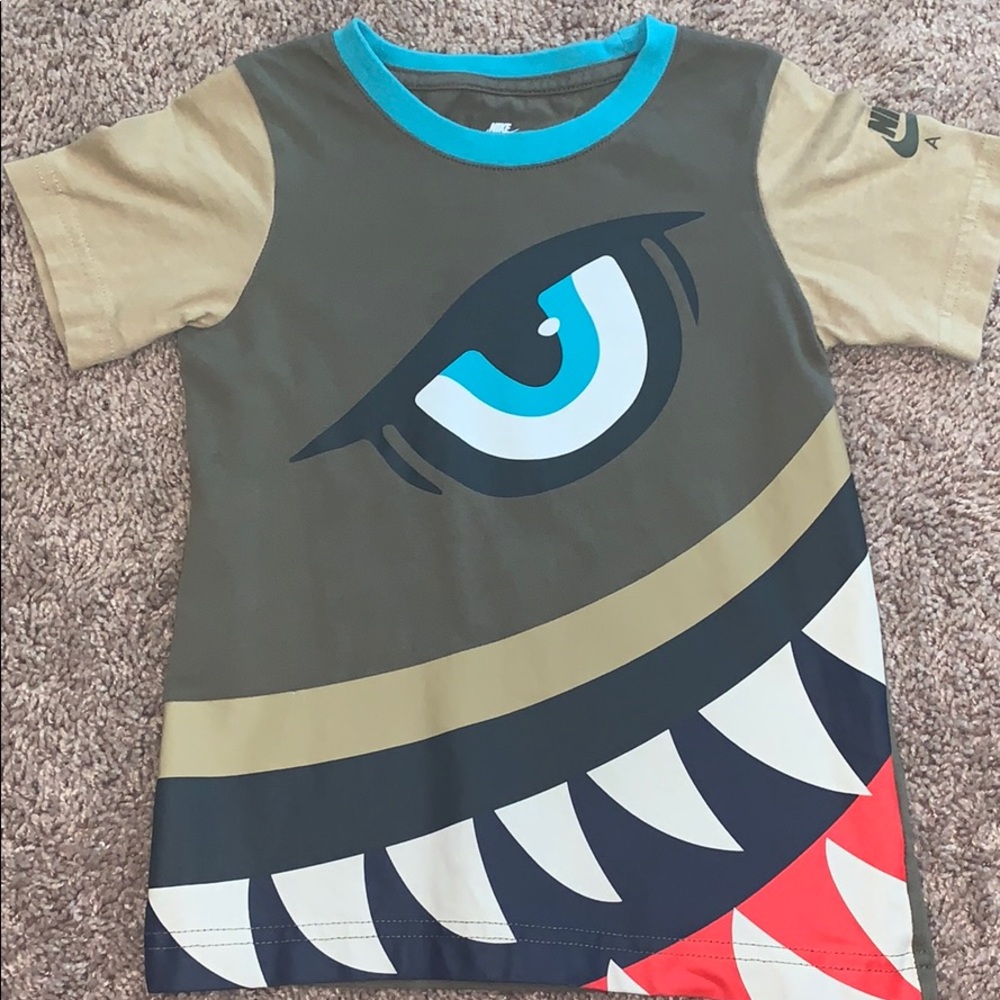 Kids XS Nike shirt